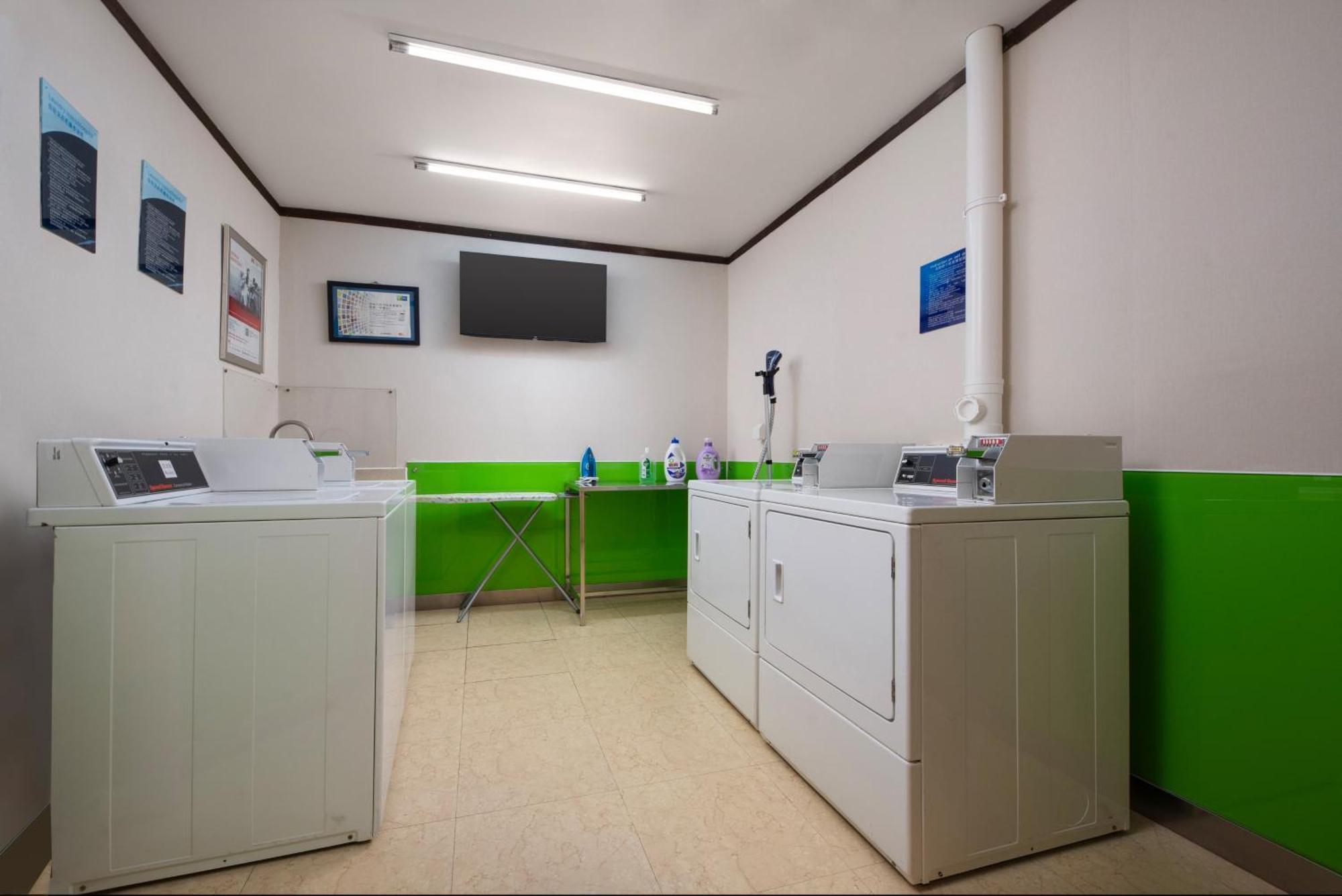 Holiday Inn Express Shangdi Beijing By Ihg L Next To Yuanmingyuan Park & Subway & Qinghe Railway Station & Beijing Sport University L Taxi 15 Minutes To Summer Palace & Peking University & Tsinghua University L 20 Minutes To Badaling Great Wall By Ra Exteriér fotografie