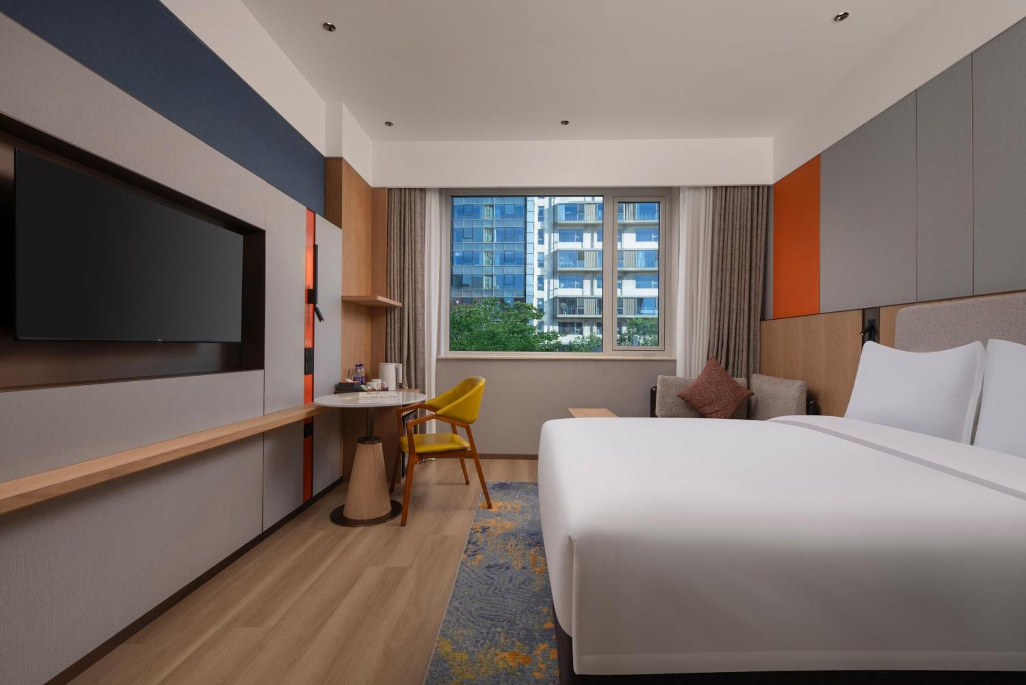 Holiday Inn Express Shangdi Beijing By Ihg L Next To Yuanmingyuan Park & Subway & Qinghe Railway Station & Beijing Sport University L Taxi 15 Minutes To Summer Palace & Peking University & Tsinghua University L 20 Minutes To Badaling Great Wall By Ra Exteriér fotografie