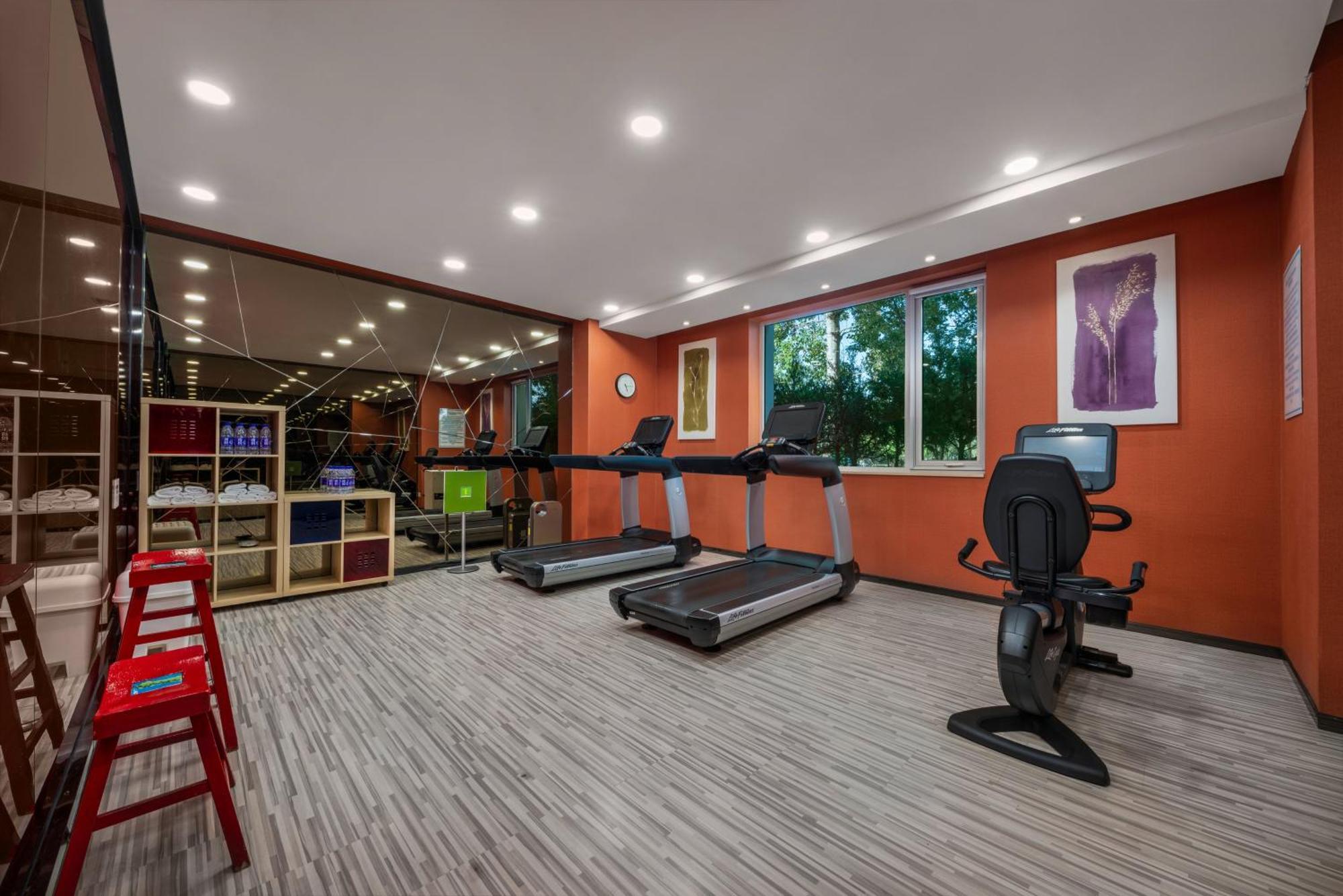 Holiday Inn Express Shangdi Beijing By Ihg L Next To Yuanmingyuan Park & Subway & Qinghe Railway Station & Beijing Sport University L Taxi 15 Minutes To Summer Palace & Peking University & Tsinghua University L 20 Minutes To Badaling Great Wall By Ra Exteriér fotografie